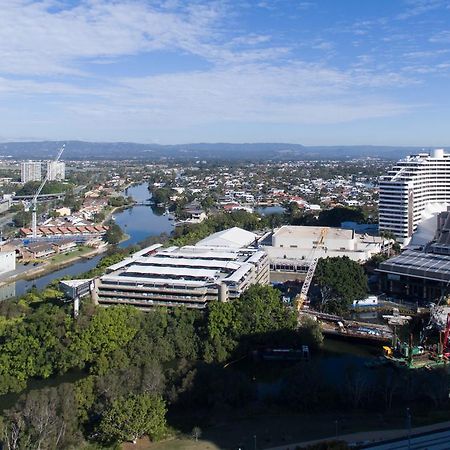 Broadbeach Savannah Resort Extérieur photo